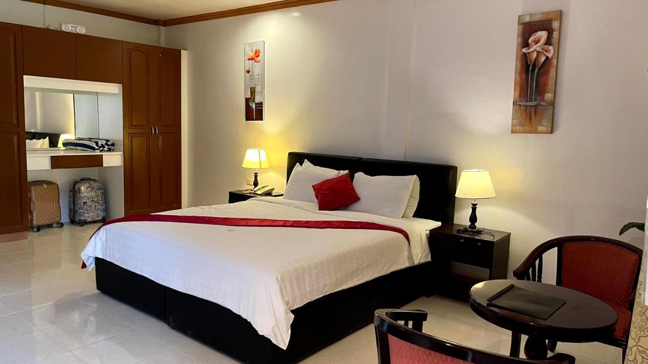 Anda White Beach Resort מראה חיצוני תמונה