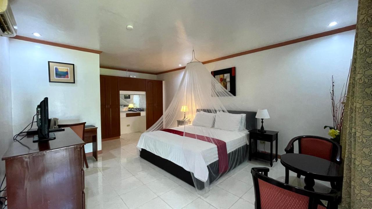 Anda White Beach Resort מראה חיצוני תמונה