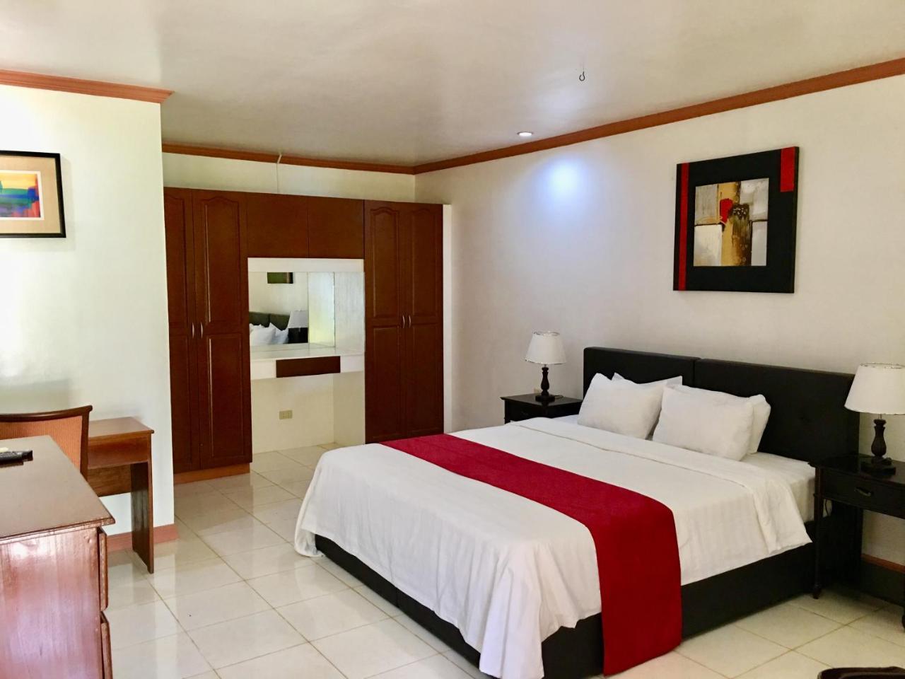 Anda White Beach Resort מראה חיצוני תמונה