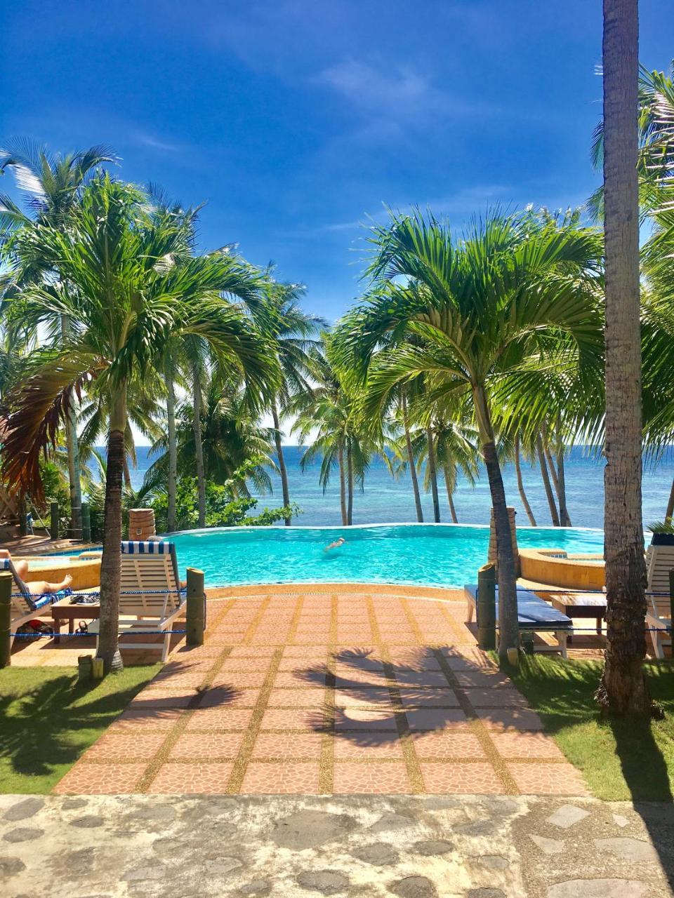 Anda White Beach Resort מראה חיצוני תמונה
